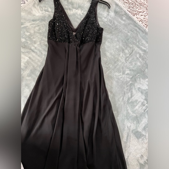 BISOU BISOU Black Dress w/sequence. - Picture 1 of 4